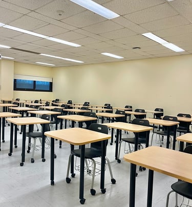 Déménagement de salles de classe avec Virtus Déménagement – Transport sécurisé de meubles scolaires