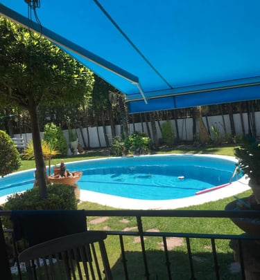Toldo extensible en chalet