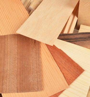 Feuilles de placage de bois préparées pour un meuble