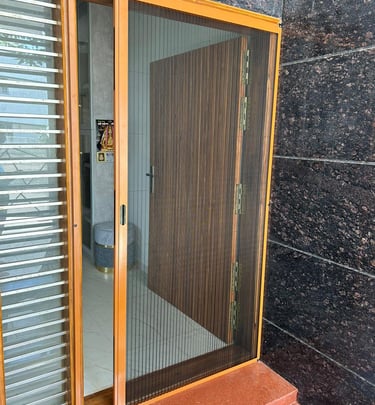 Pleated Mosquito Mesh for Entrance Doors