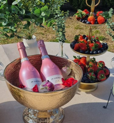 šampano staliukai Vilniuje