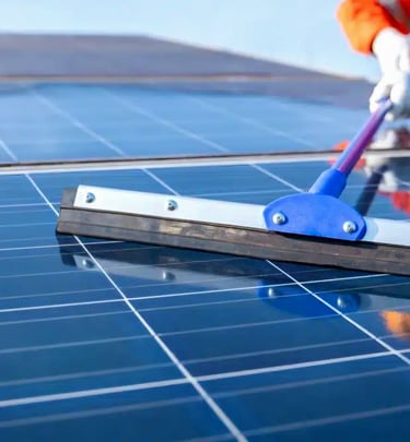 Clean efficient solar panels in Alhaurin