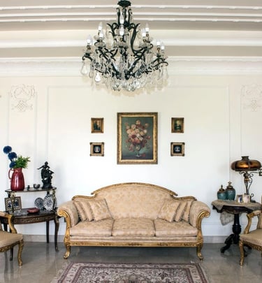 Allegria villa dining room elegant setup