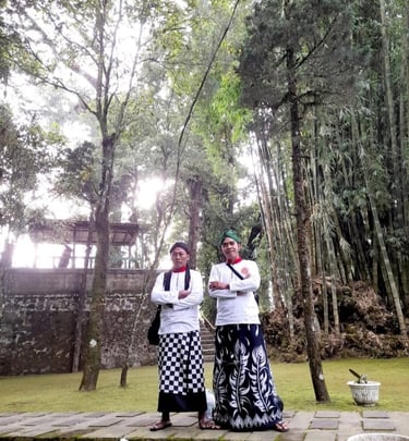 Kadang Kinasih, Romo Musatkhim, Romo Suprayogi