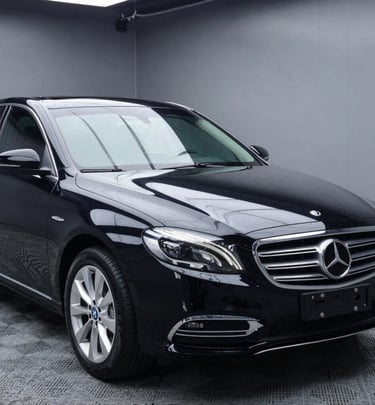 a silver mercedes benz benz benz benz benz benz benz benz benz benz benz benz benz