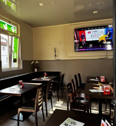 salle intérieur du bar "Au tigre"