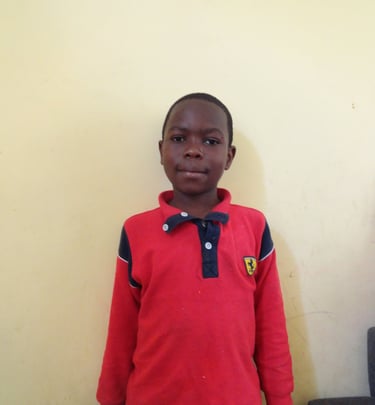 Non sponsored child waiting for your sponsoring