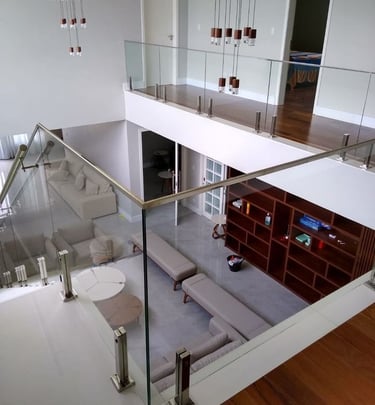 Instalação de corrimão em inox sob medida em Curitiba – Fábrica de Inox