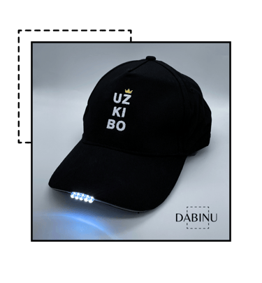 Siuvinėta kepurė su pasirinktu tekstu | dabinu.lt