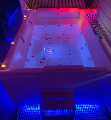 jacuzzi suite deluxe