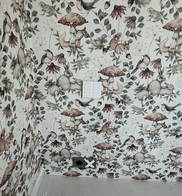 Colocación de Papel Pintado en habitación Infantil