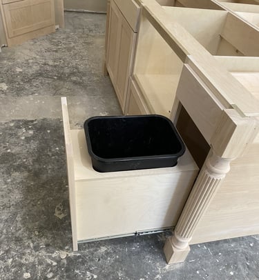 Under cabinet single trash can