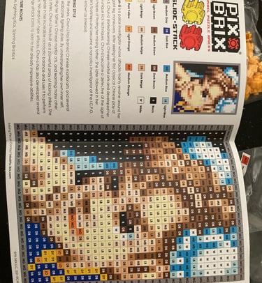Pix Brix - Chun-Li Pixel Grid