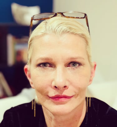 Portrait d'Alexandra Chala Vautrin, fondatrice de YZI Office