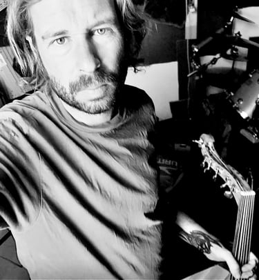 portrait mr gé homestudio mr ge crazydrivers avec Oud et batterie