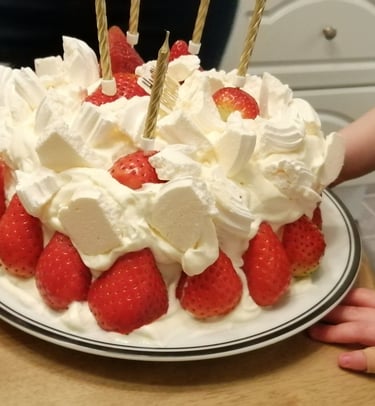 strawberry meringue cream gateaux