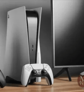 Es una imagen de una play 5 , un mando de play 5 y un TV