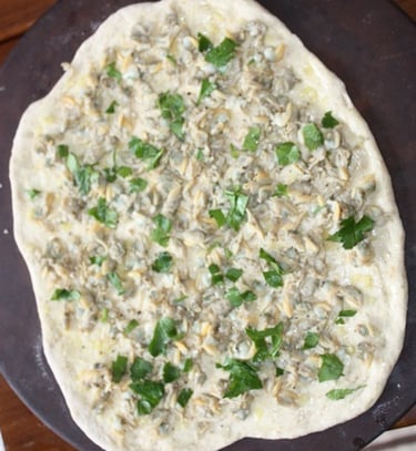 clma pizza before being cooked