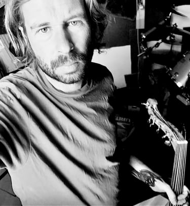 portrait mr gé homestudio mr ge crazydrivers avec Oud et batterie