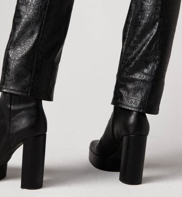 Produktų fotografavimas reklamai komercinė. Profesionalus daiktų, drabužių fotografavimas Vilniuje e. parduotuvė baltame fone