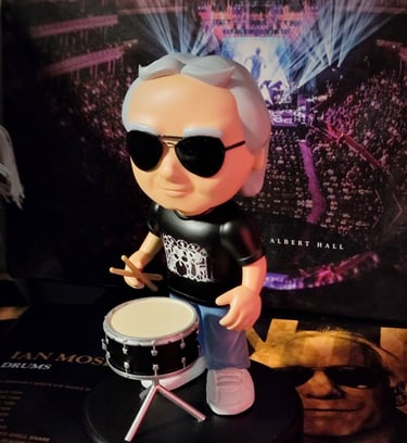 figurine resin chibi ian mosley Marillion