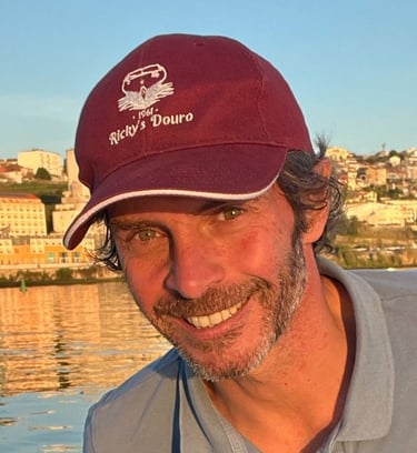 Francisco Duarte private tour captain on the Douro River