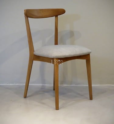 silla madera tapizada respaldo curvo