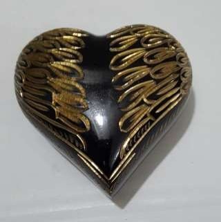 heart shaped urn