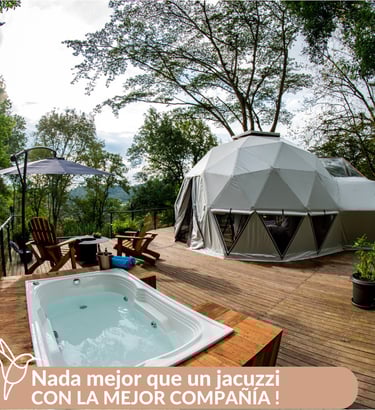 Jacuzzi en Casa Quincha Glamping cerca de Bogota clima templado