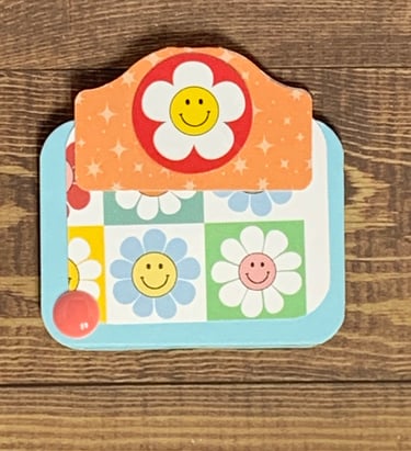 Smiling Daisies hidden paper clip