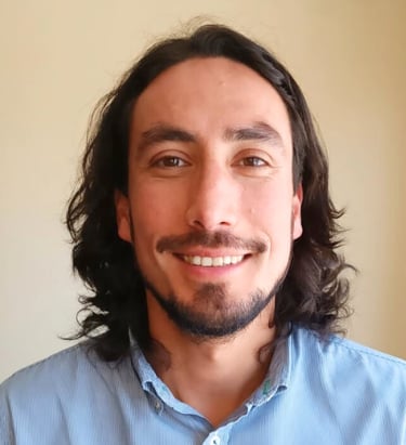 imagen del psicólogo adrián silva vega