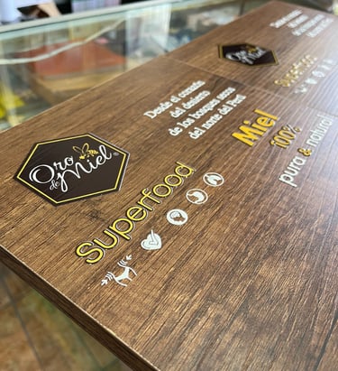 servicio de dtf uv pegatinas con logotipos, tienda en jesus maria lima peru