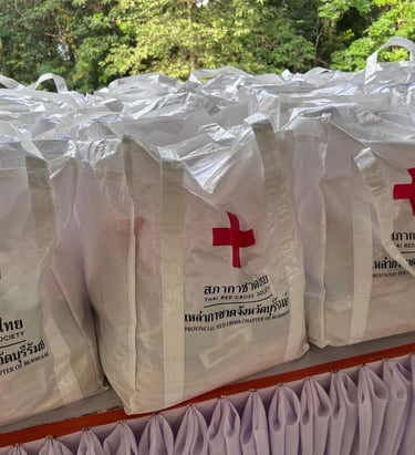Red Cross Thailand Volunteers food bag
