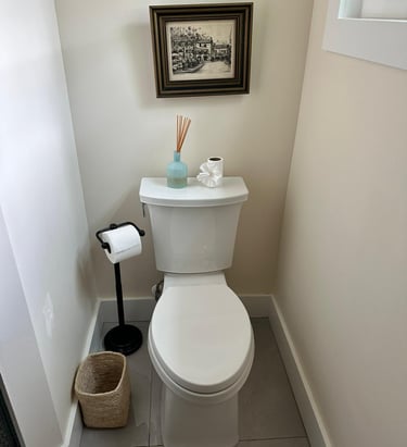 Airbnb bathroom cleaning service in Milwaukee WI by Sousa Pro Cleaning