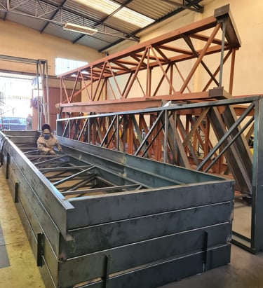 Estrutura para reforço estrutural de transportadora de correia