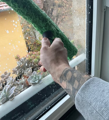 Main tenant un mouilleur 