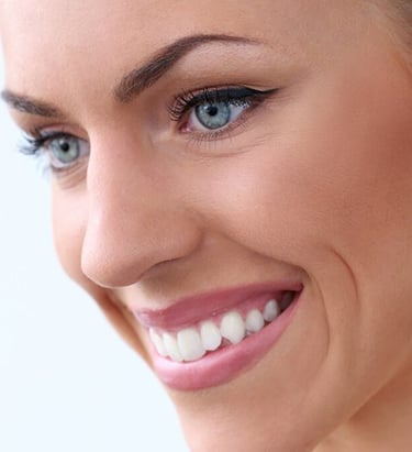 portrait-photo-teeth-whitening-and-eye-correction