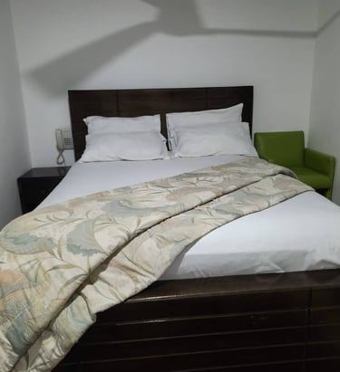 comfortable room at de place hotel at mighty beach Sakumono