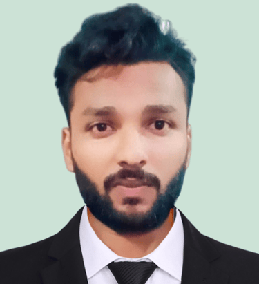 Founder and CEO of MentorAide, Yash Agrawal