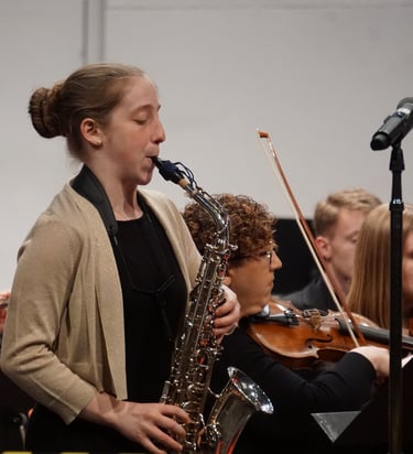 Hannah Wolkowitz with the UIS Orchestra