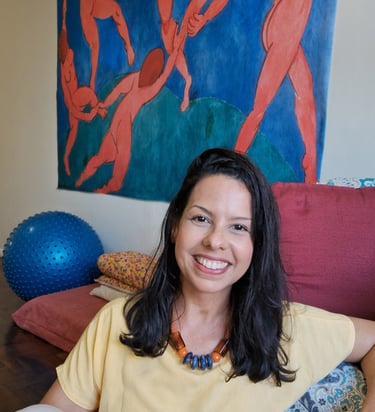 Psicóloga Janaina Gomes, especialista em ajudar pessoas a viver com autenticidade e propósito.