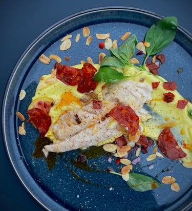 Komeet kok aan huis en catering - zeebaars met bloemkool en saffraan met crispy chorizo