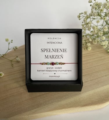 Bransoletka na nici jedwabnej