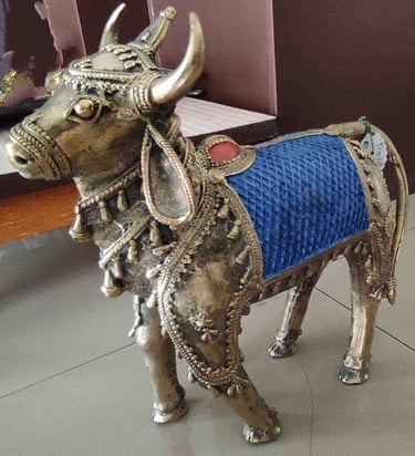 "Tribal brass bull sculpture–handcrafted Bastar art with blue painted-Export-ready"
