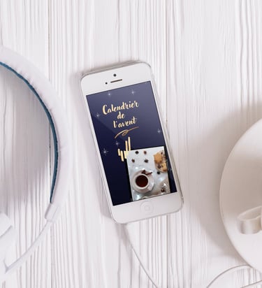 Mock-up d'un téléphone portable sur une table