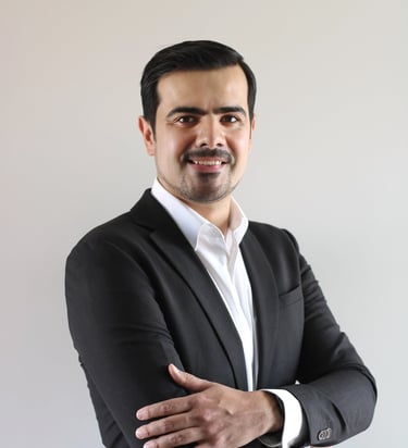 soy experto en marketing digital y diseñador web freelance profesional