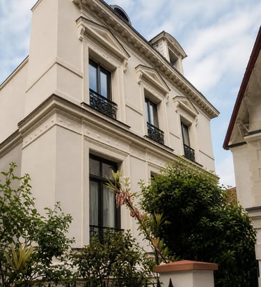 Maison rénovée avec façade en enduit haut de gamme