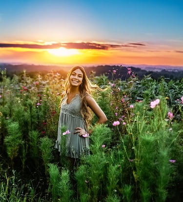 Lancaster PA senior picture photographer. Senior pictures in flowers