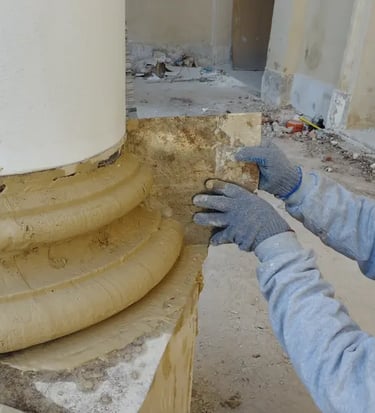 Proceso de restauración de las columnas originales de la Facultad de Derecho de Rosario por Almapiedra.