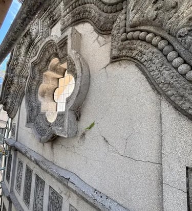 Proceso de restauración de la fachada de la Casa Fracasi realizado por Almapiedra.